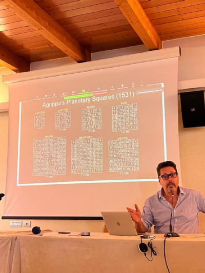 Dr. Mauro Navarra